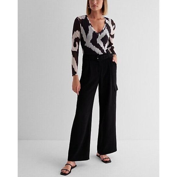 Express Fitted Mesh Printed Deep V-neck Bodysuit M - Picture 4 of 5